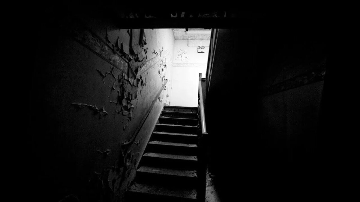 Канал любителей пощекотать нервы! Подписывайтесь дорогие читатели.