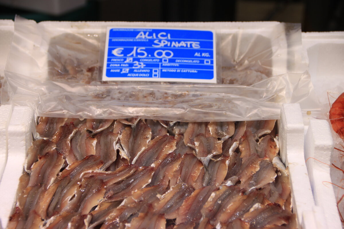 Что продают на рыбном рынке в Риме