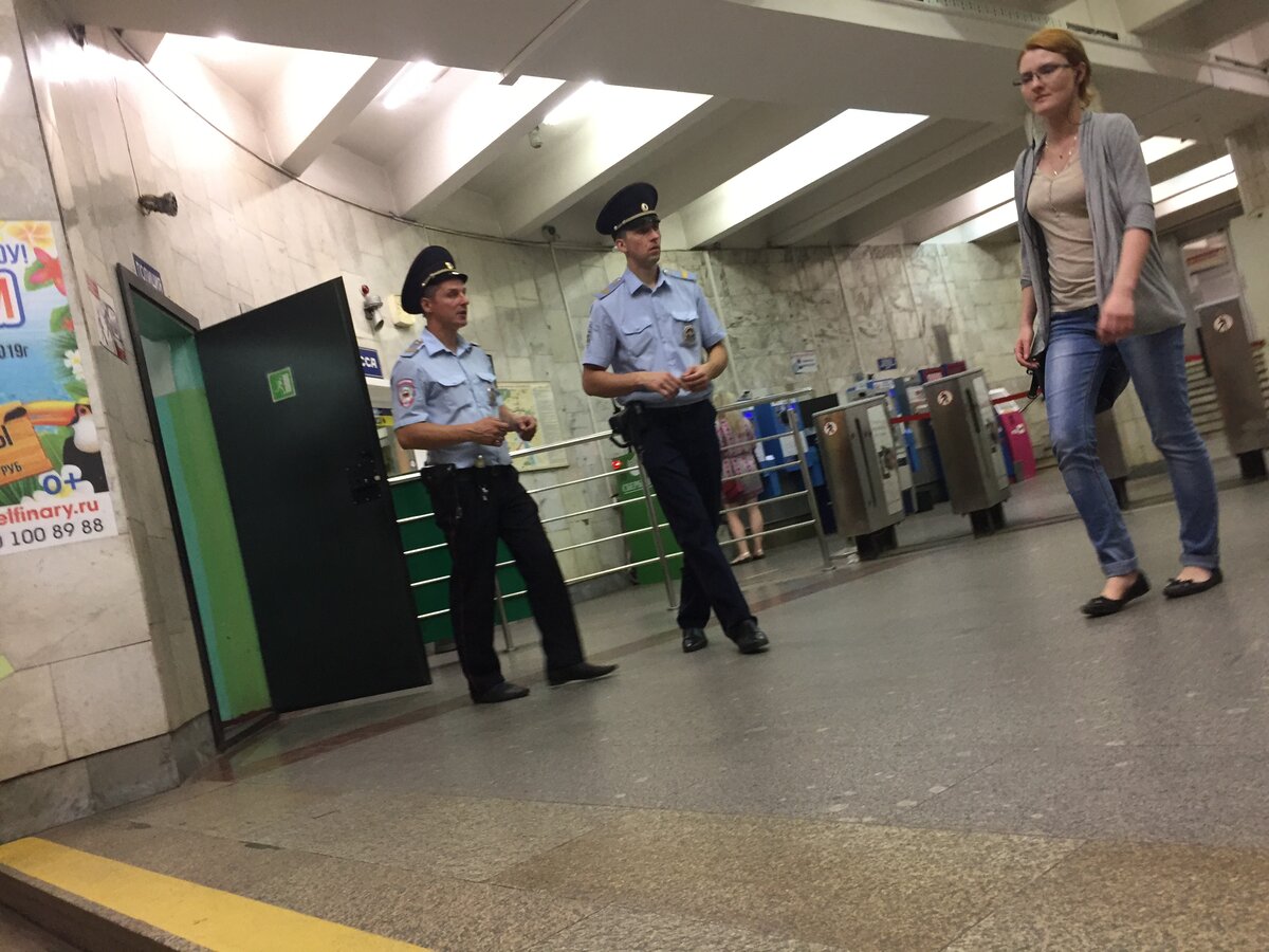 Милиция в метро