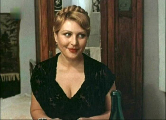 «Они тоже были молодыми и красивыми»: советские актрисы, которых все знают, но мало кто вспомнит молодыми (ч.2)