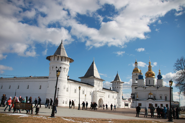 8 кремлей россии. Русские кремли. Россия Кремль. Кремль в разных городах России. Разные кремли России.