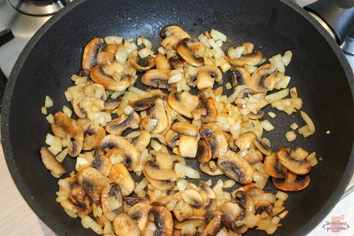 Как приготовить шампиньоны на сковороде с картошкой и с луком пошаговый рецепт с фото