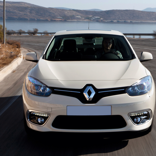 ---: Renault Fluence: имя собственное