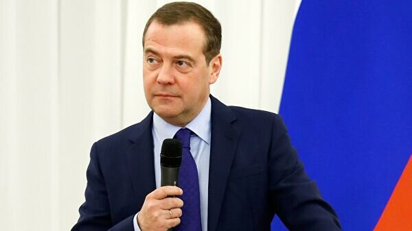 Премьер-министр Дмитрий Медведев