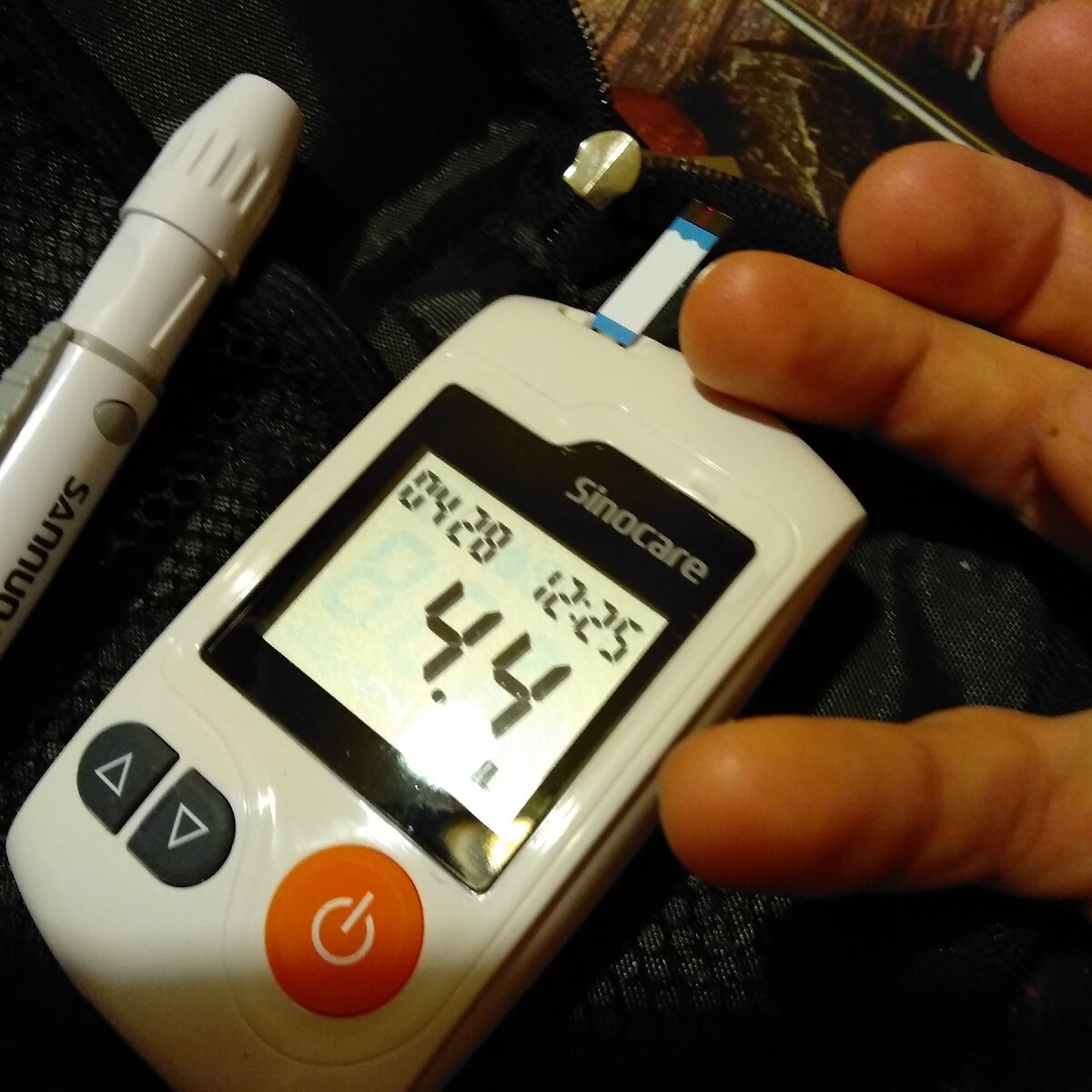 Интересная особенность: после того, как начал заниматься в тренажерном зале, уровень глюкозы снизился. Приятная неожиданность.