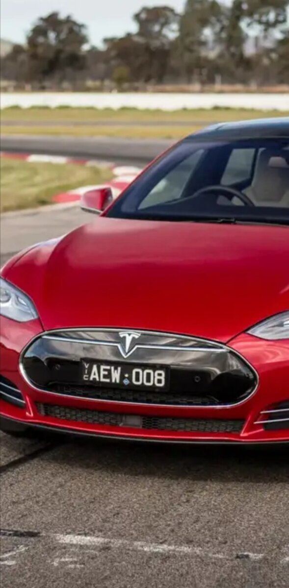 А вы знали что tesla самая безопасная машина ?