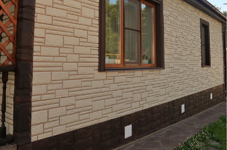 Отделка фасада цокольным сайдингом