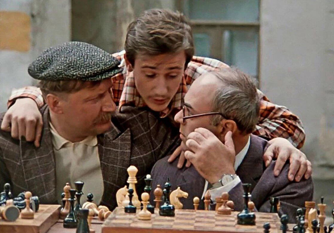 Кадр из фильма "Покровские ворота"