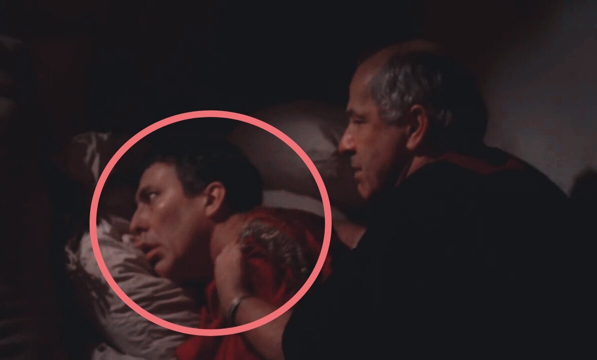 Припадок Гая Юлия Цезаря. Кадр из сериала "Рим"