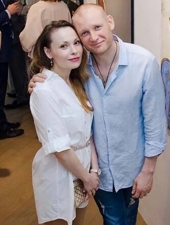 Андрей Фролов с женой 