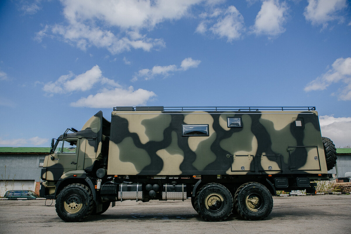 Длина грузовика достигает 7,5 м
