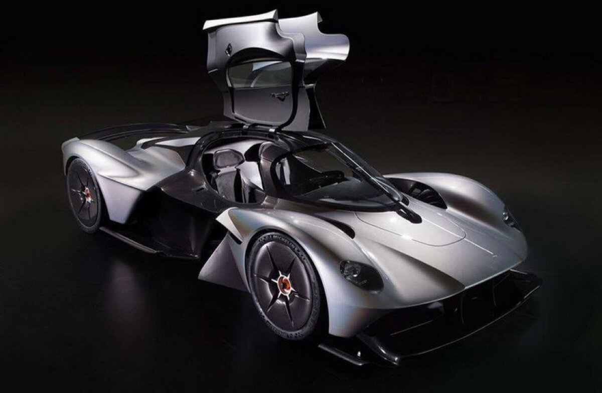 Очень похож на болид Формылы-1