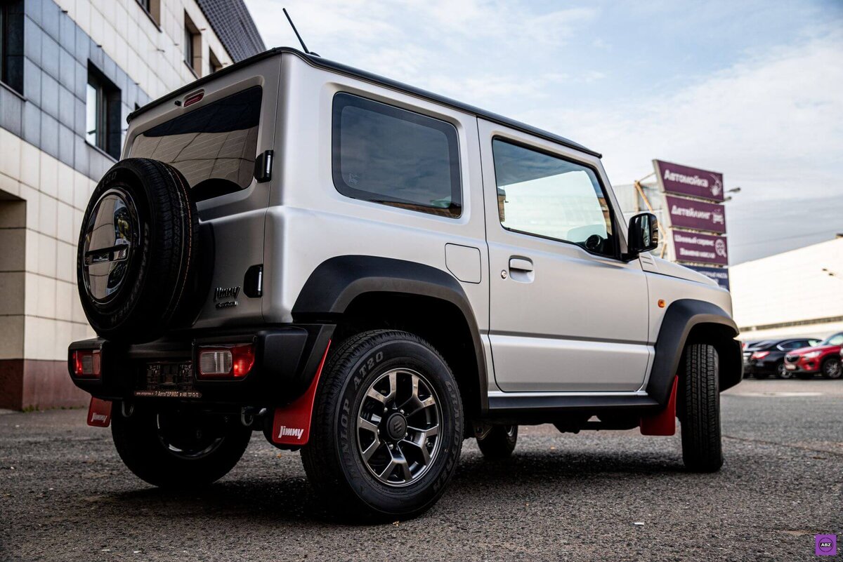 Suzuki Jimny серый металлик под винилом и полиуретаном, посмотрите, что  получилось | ABZ Детейлинг | Дзен