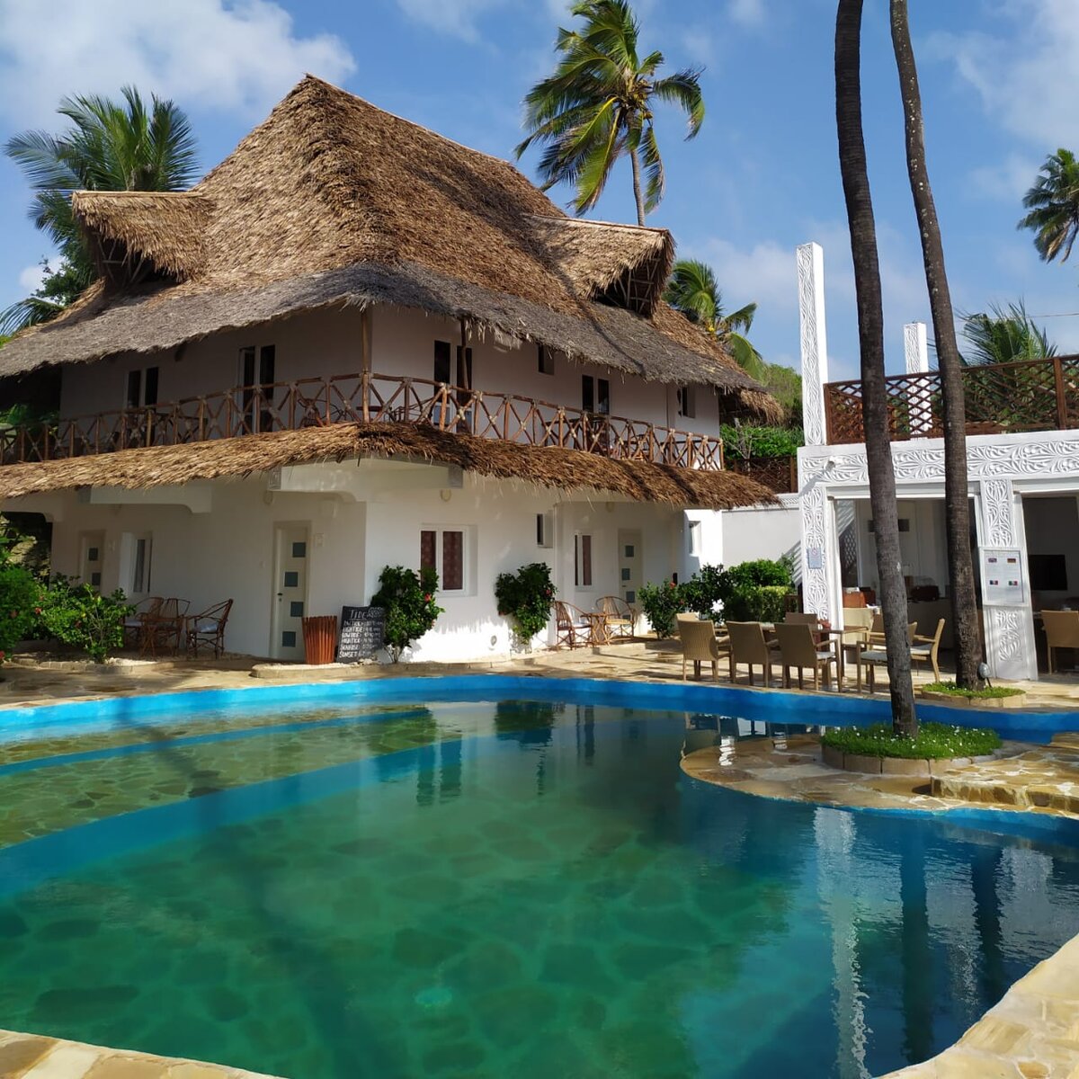 Один из трех корпусов отеля