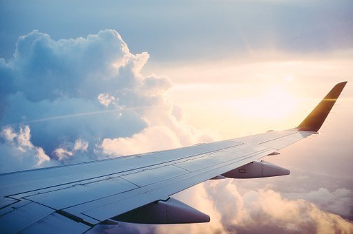 фото https://cdn.pixabay.com/photo/2015/07/11/23/02/plane-841441__340.jpg