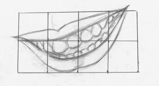 Намного сложнее рисовать рот, если видны зубы. Рисуя зубы, не нажимайте на карандаш сильно. Слишком выразительные линии будут выглядеть как щербины.
Ещё необходимо изобразить светотени.