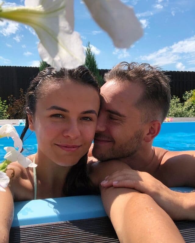 Михаил с женой