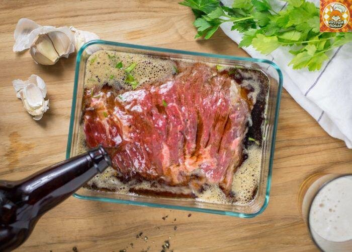 Оно не только его размягчит, придаст неповторимый вкус, но и заметно усилит аромат пряностей