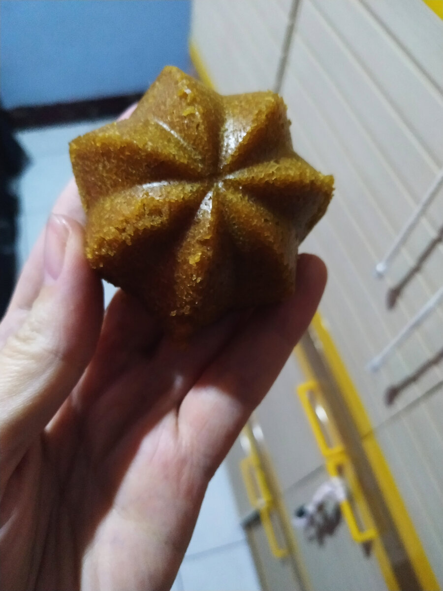 Кекс, купленный в лавке за 5 рублей