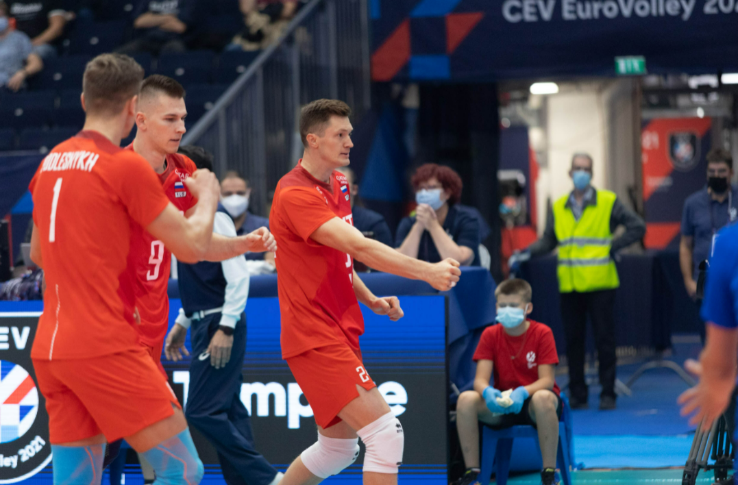 Наших вице-чемпионов Олимпиады в Тампере было не узнать. Фото: cev.eu