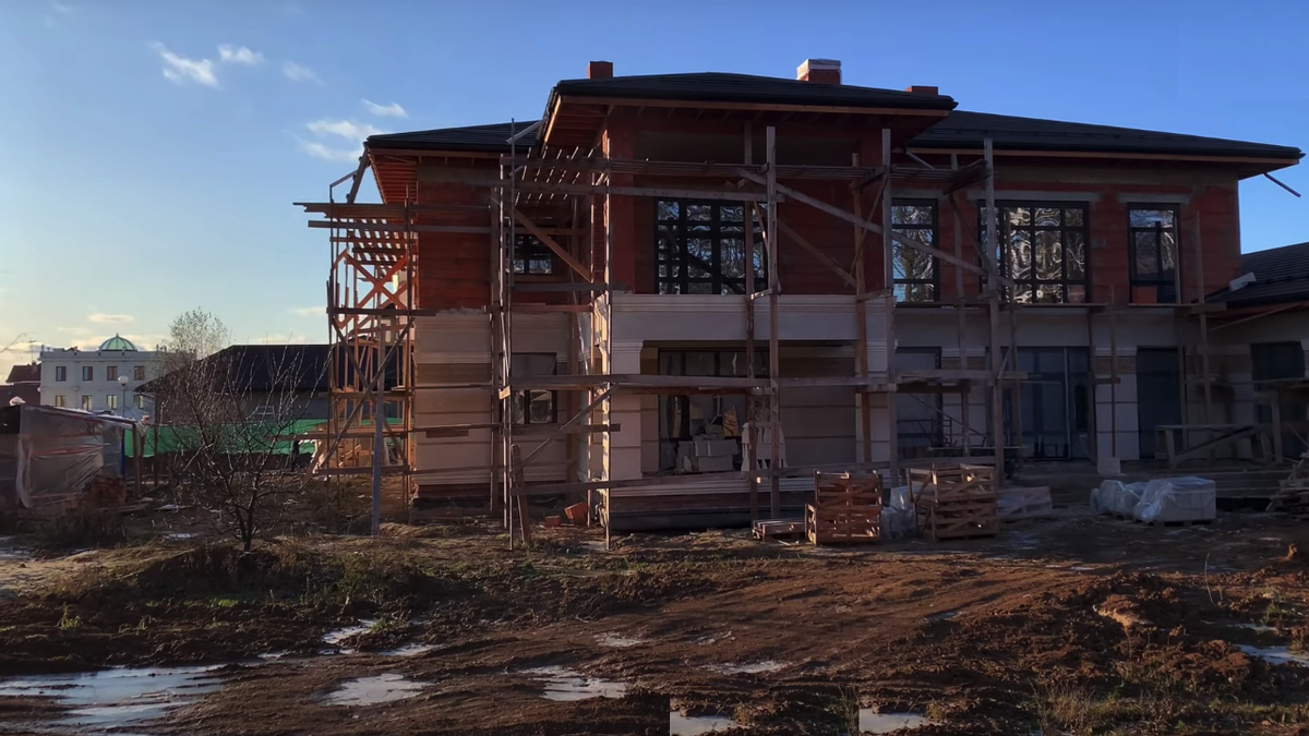 Сделал подборку материалов для отделки фасадов. С ними можно отделать фасад своими руками.