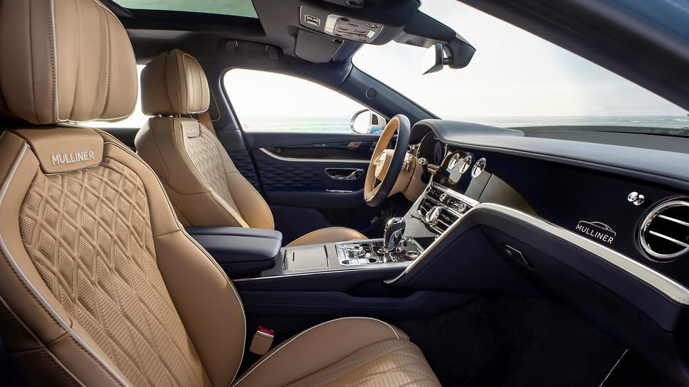 Фото: Bentley📷Bentley Flying Spur Mulliner Blackline