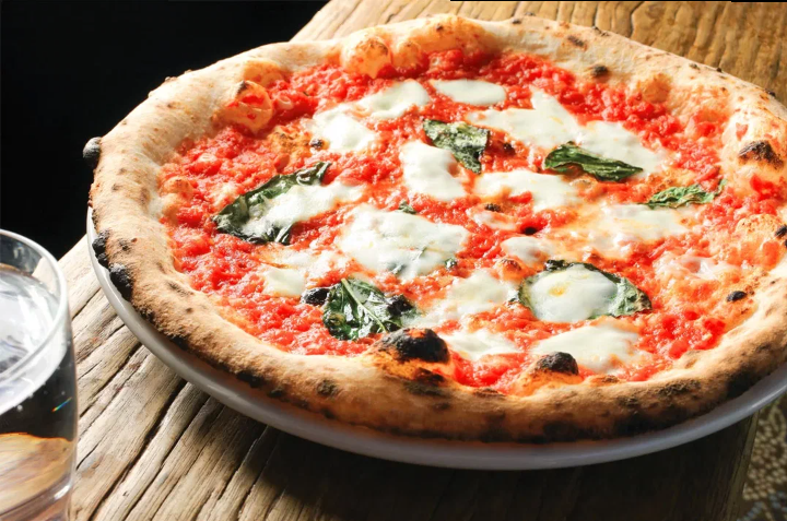 Пицца Маргарита из Неаполя 