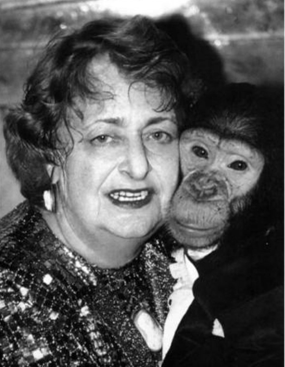 Наталья дурова цирк. Н ю дурова. Дурова дрессировщица. Наталья дурова. Дурова дрессировщица.