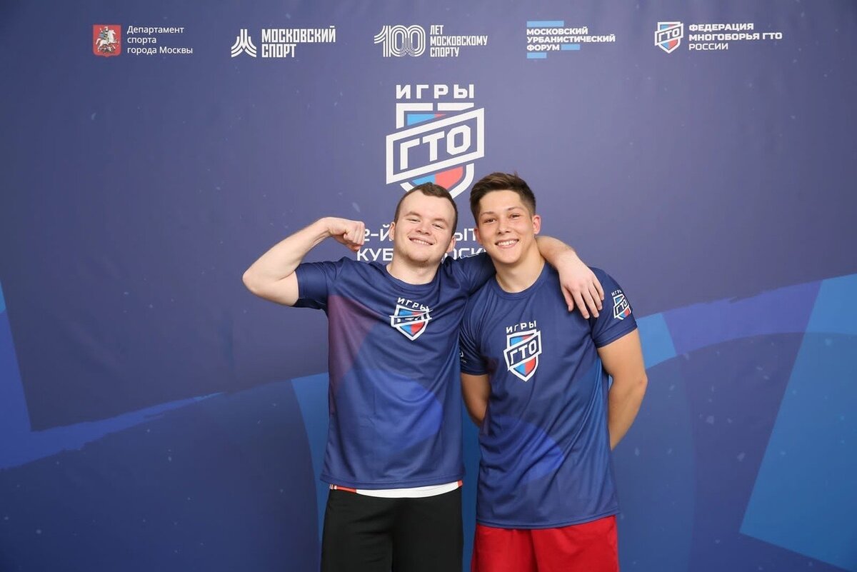 Студенты МТУСИ Туктаров Рустам и Дедюхин Алексей