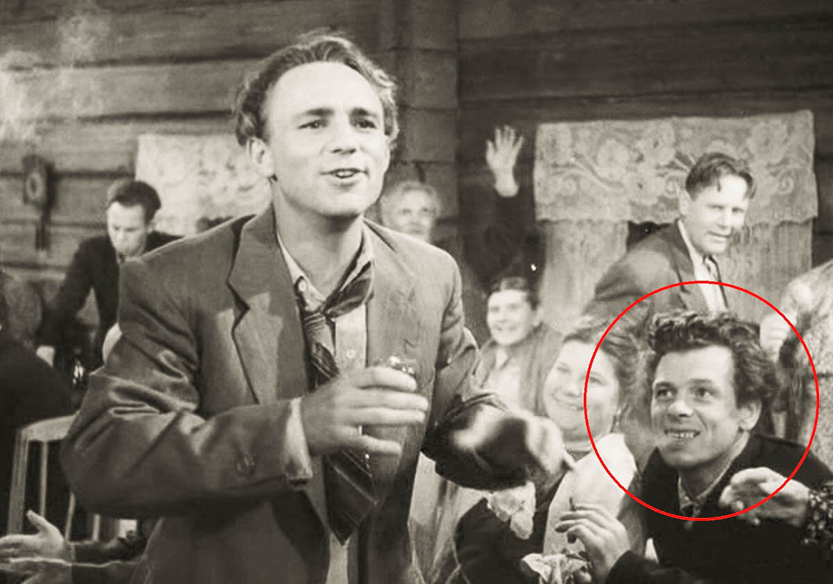 Моисей Абрамович Швейцер родился 16 февраля 1920 года в Перми.-7