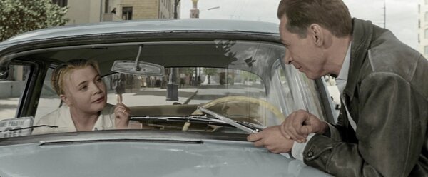 Стоп-кадр из фильма "Три тополя на Плющихе", 1967 г., реж. Татьяна Лиознова