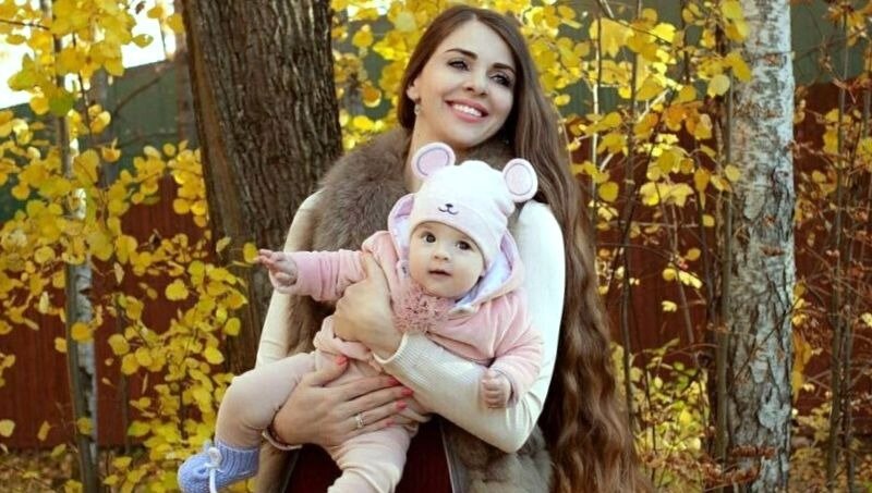 Ольга Рапунцель с дочкой