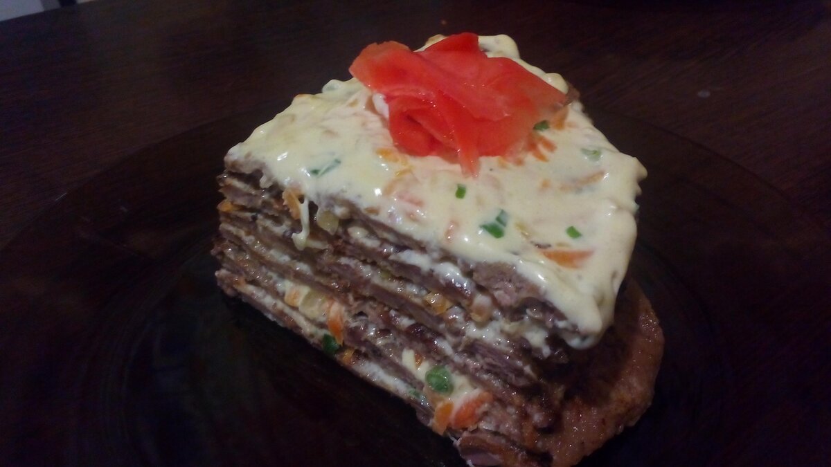 Печеночный пирог (вариант сервировки)