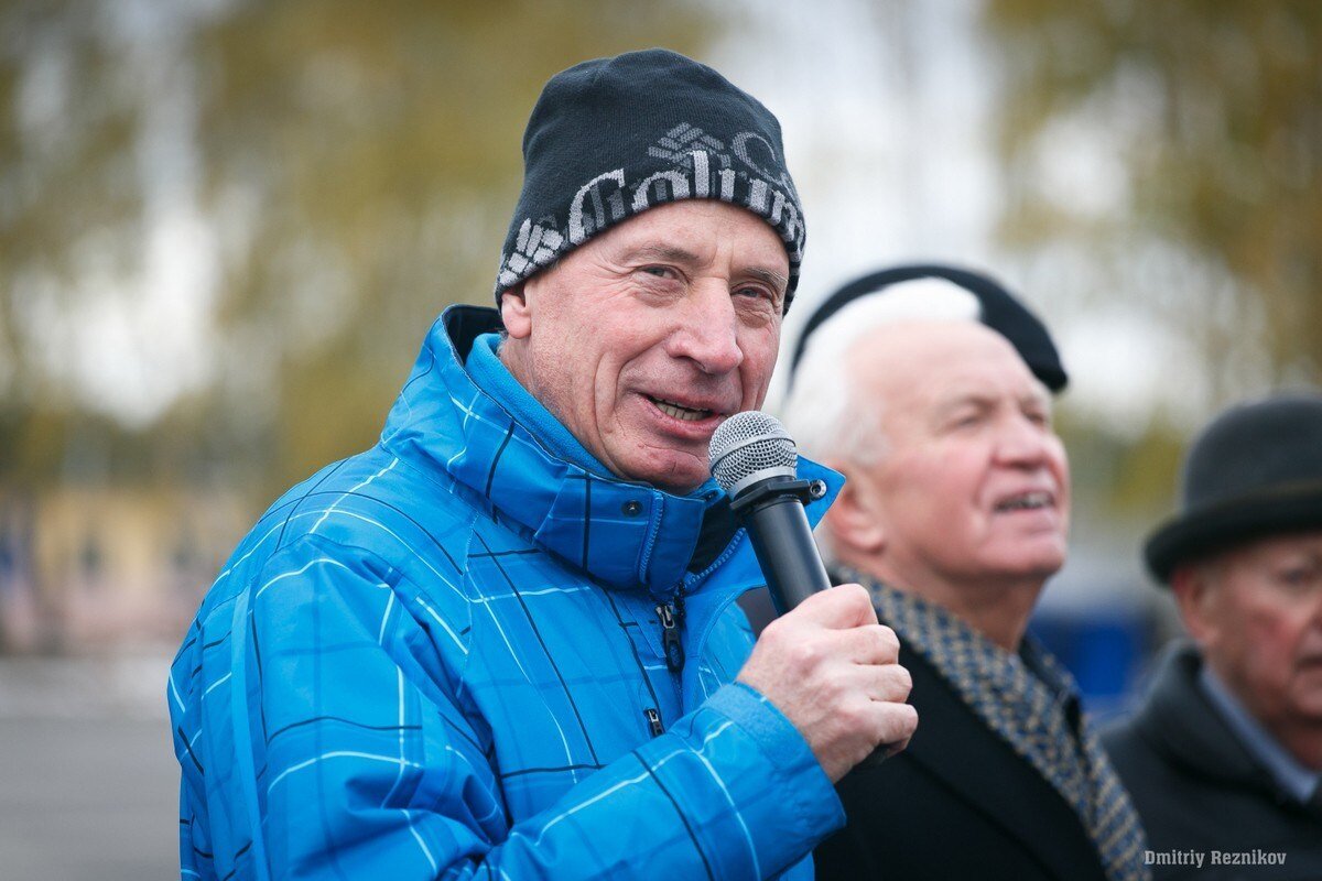  Анатолий Зотов