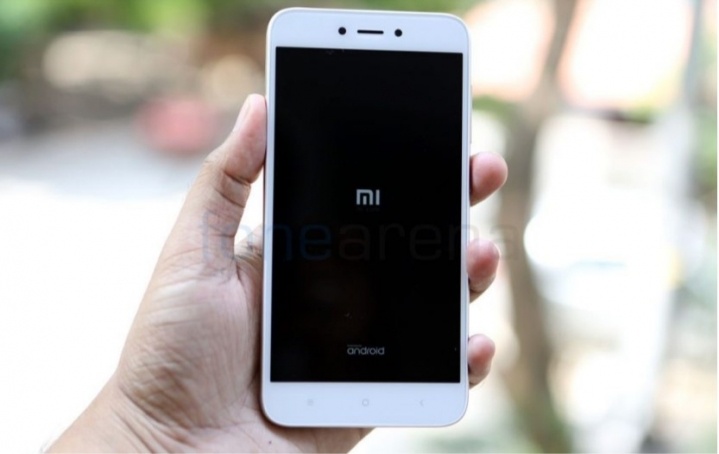 Если в ваш смартфон Xiaomi попала вода или влага обязательно нужно выключить девайс и как можно скорее.