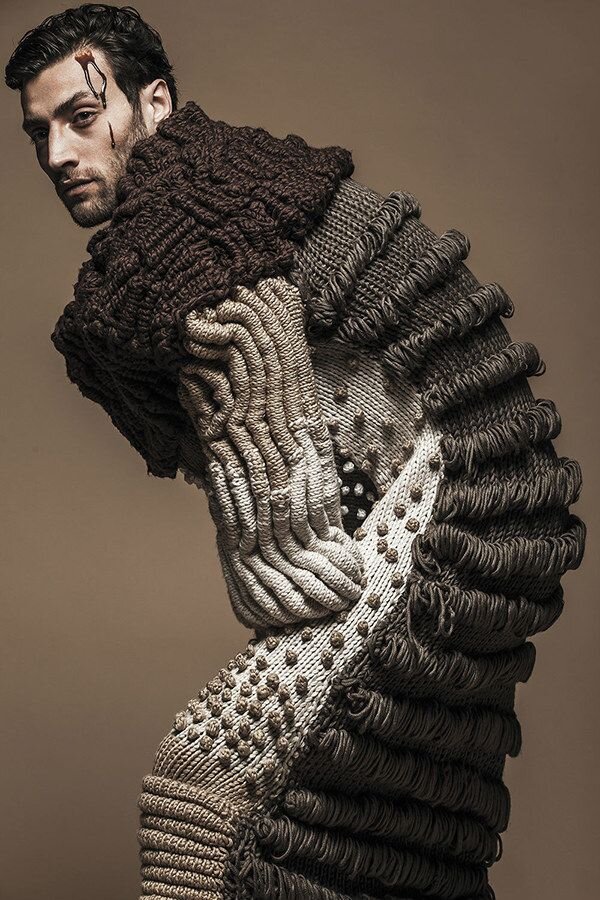 Платье спицами. Вязание креативных моделей. Вязание креативных моделей. Оригинальные вязаные вещи. Вязаные свитера креативные.