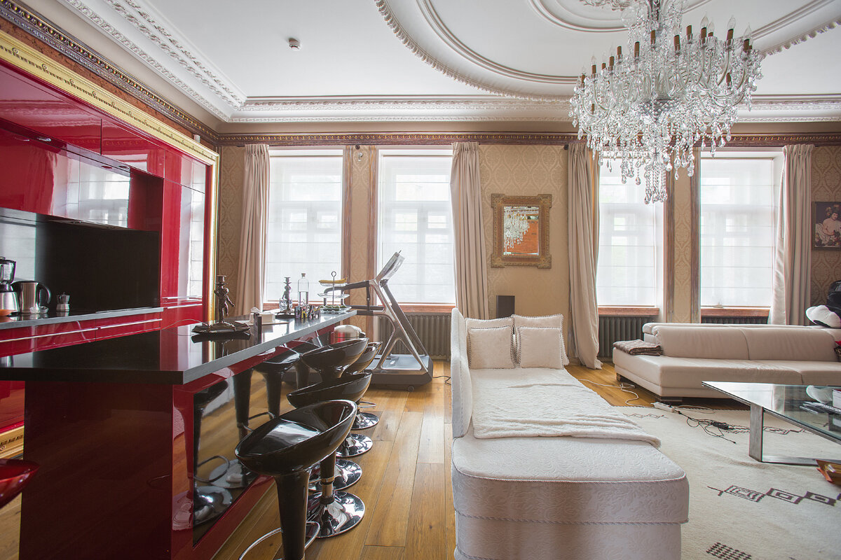 Брюсов 19. Квартира юдашкина в брюсовом переулке. Квартиры в брюсовом. Жк брюсов 2/14 планировки. Жк брюсов переулок.