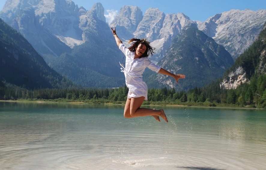 Такую же радость испытываю от работы. Только прыгаю, в основном, в лужах у дома. Фото с pixabay.com