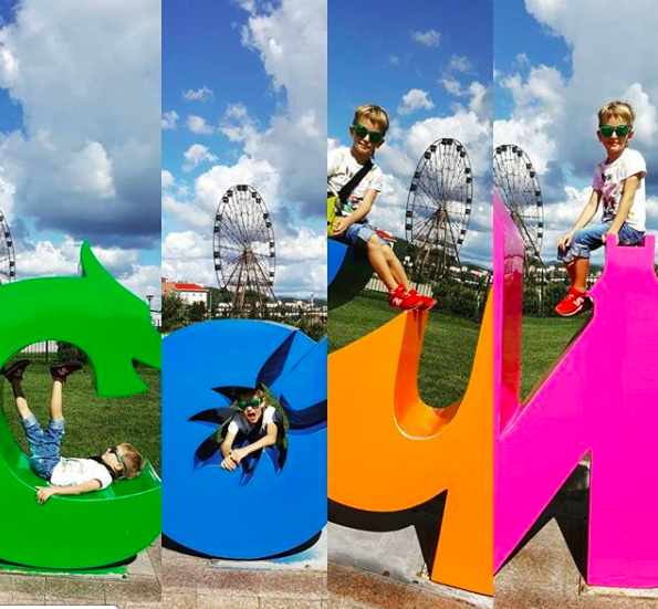 Куда поехать с ребёнком во время школьных каникул?