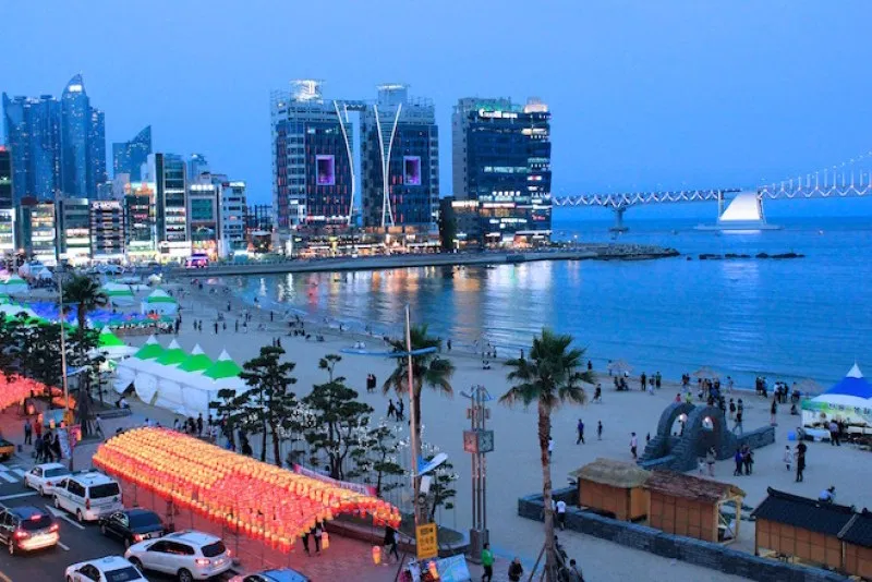 Пляж Гвангалли  Источник:  https://alove.vn/dat-mua-ve-may-bay-ho-chi-minh-di-washington-thang-3-khu-hoi.html