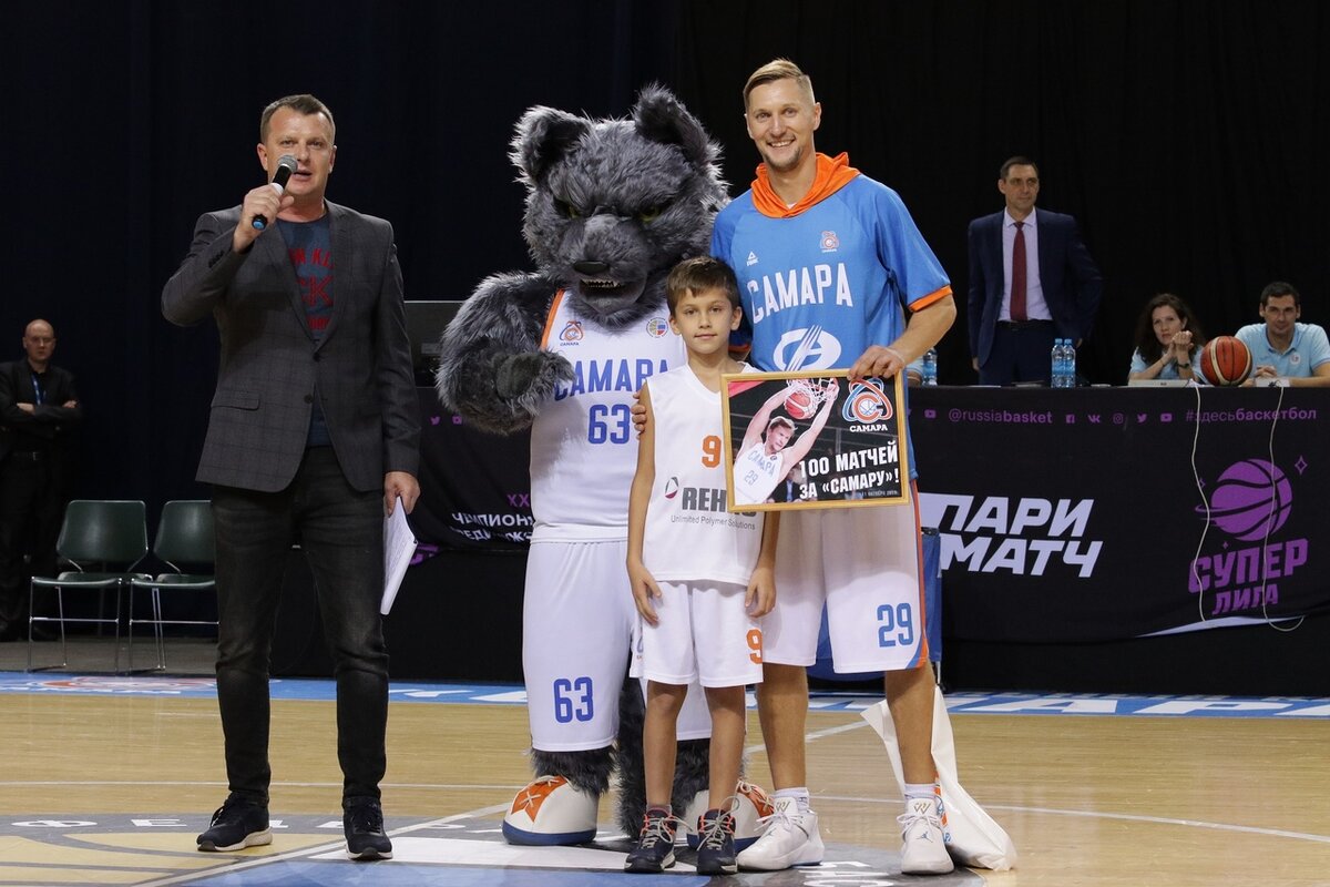 В. Пичкуров играет за БК "Самара", это его звёздный сезон