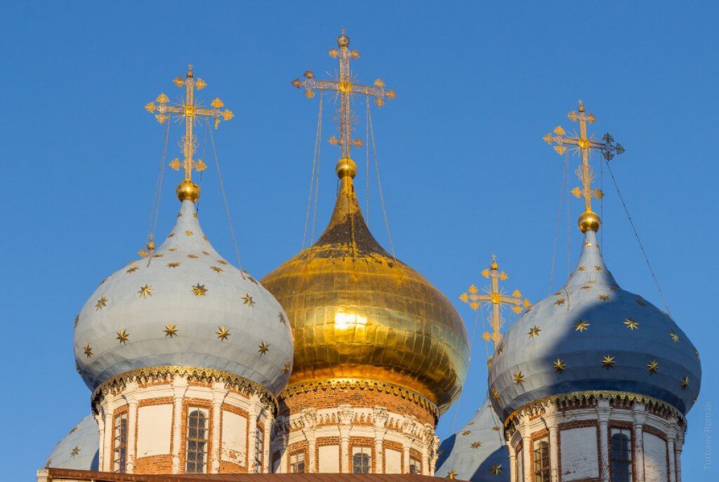 Литургия в Покровском храме Мервино в Великий Четверток. Фоторепортаж 06.04.2018