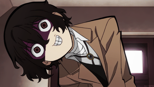 Тут он совсем чуть-чуть упорот. 