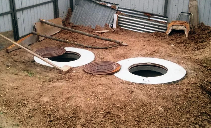 Схема двухкамерной выгребной ямы с переливом | Toilet design, Country house, Septic tank