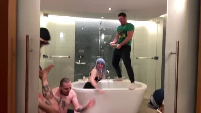 Делай что хочешь и как хочешь.