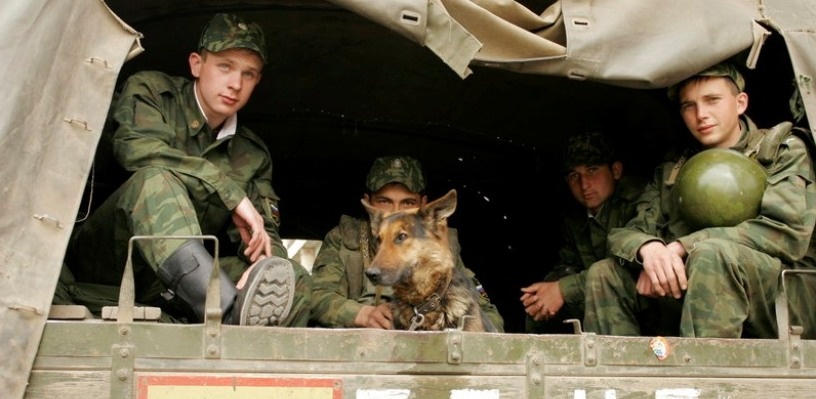 На похожем "такси" и путешествовали" артистки