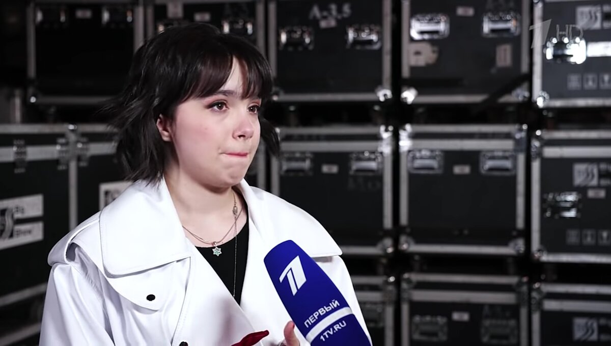 Саша расстроена, что вылетела в нокаутах.