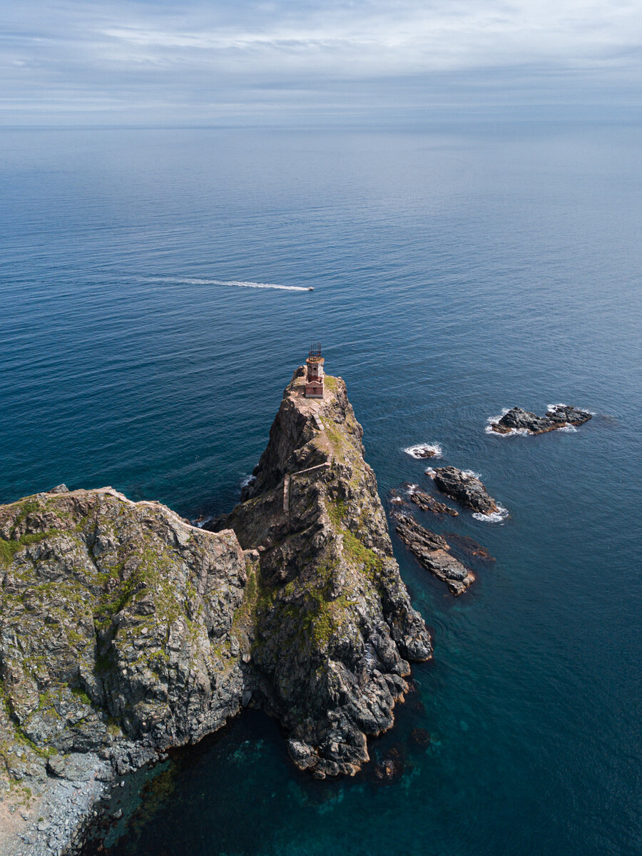 Заброшенный маяк острова Аскольд