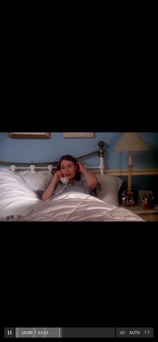 Эмили, которой испортили и свадьбу, и медовый месяц. Сериал "Друзья" . Скриншот