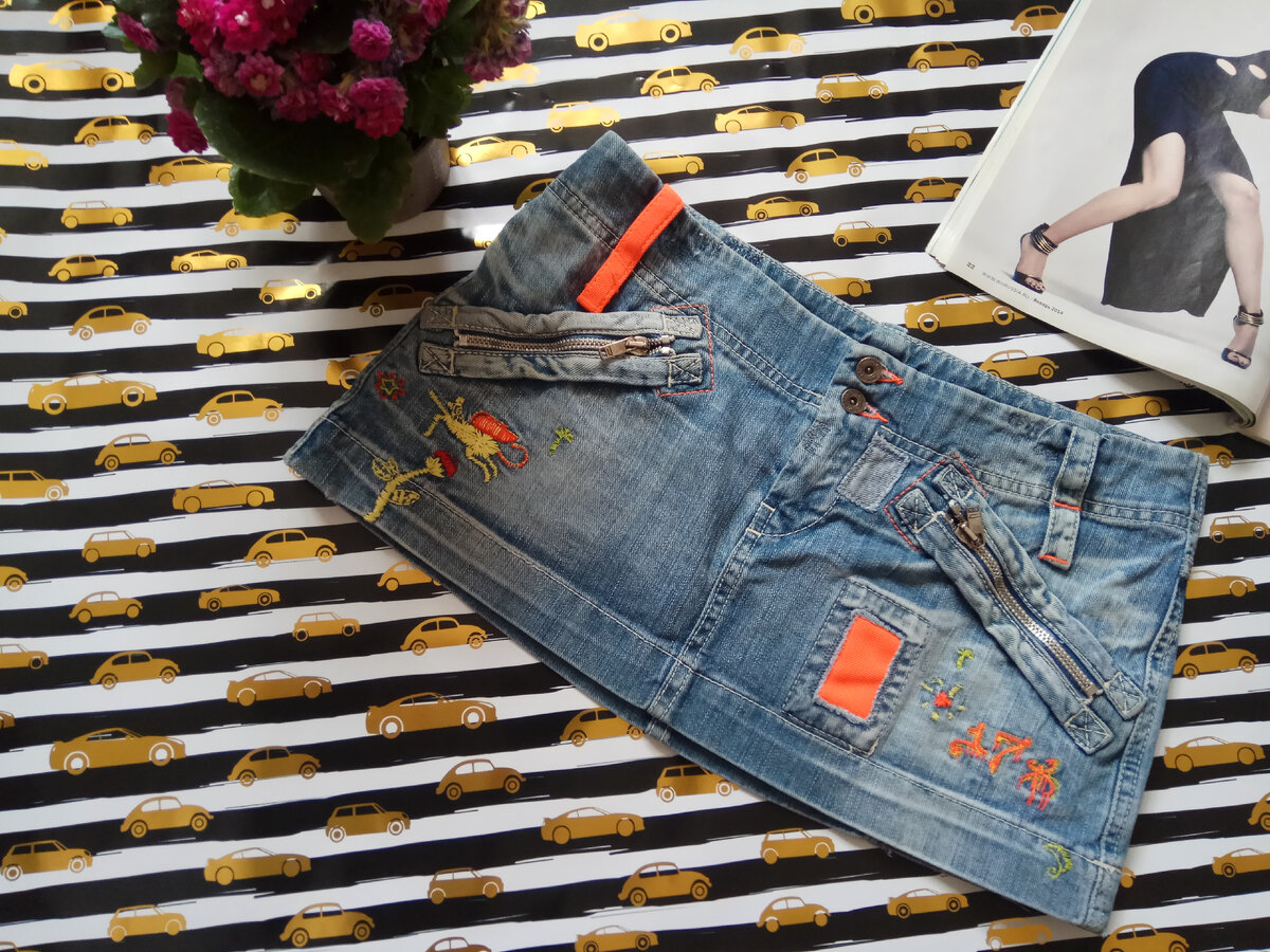 листайте вправо